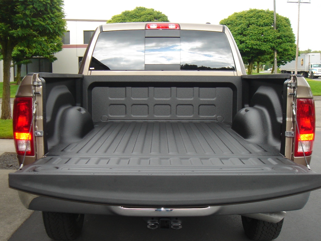 Trucks: Beds & Rocker Panels